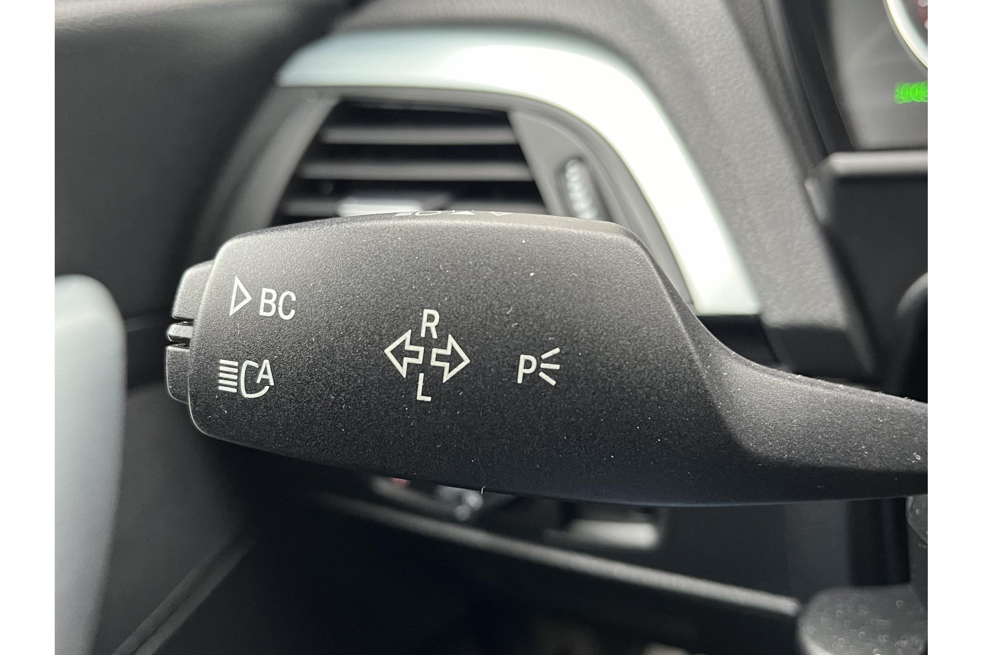 BMW 1-serie M135i High Executive*NAVI*DAKJE*CAM*LEER*KEYLESS*